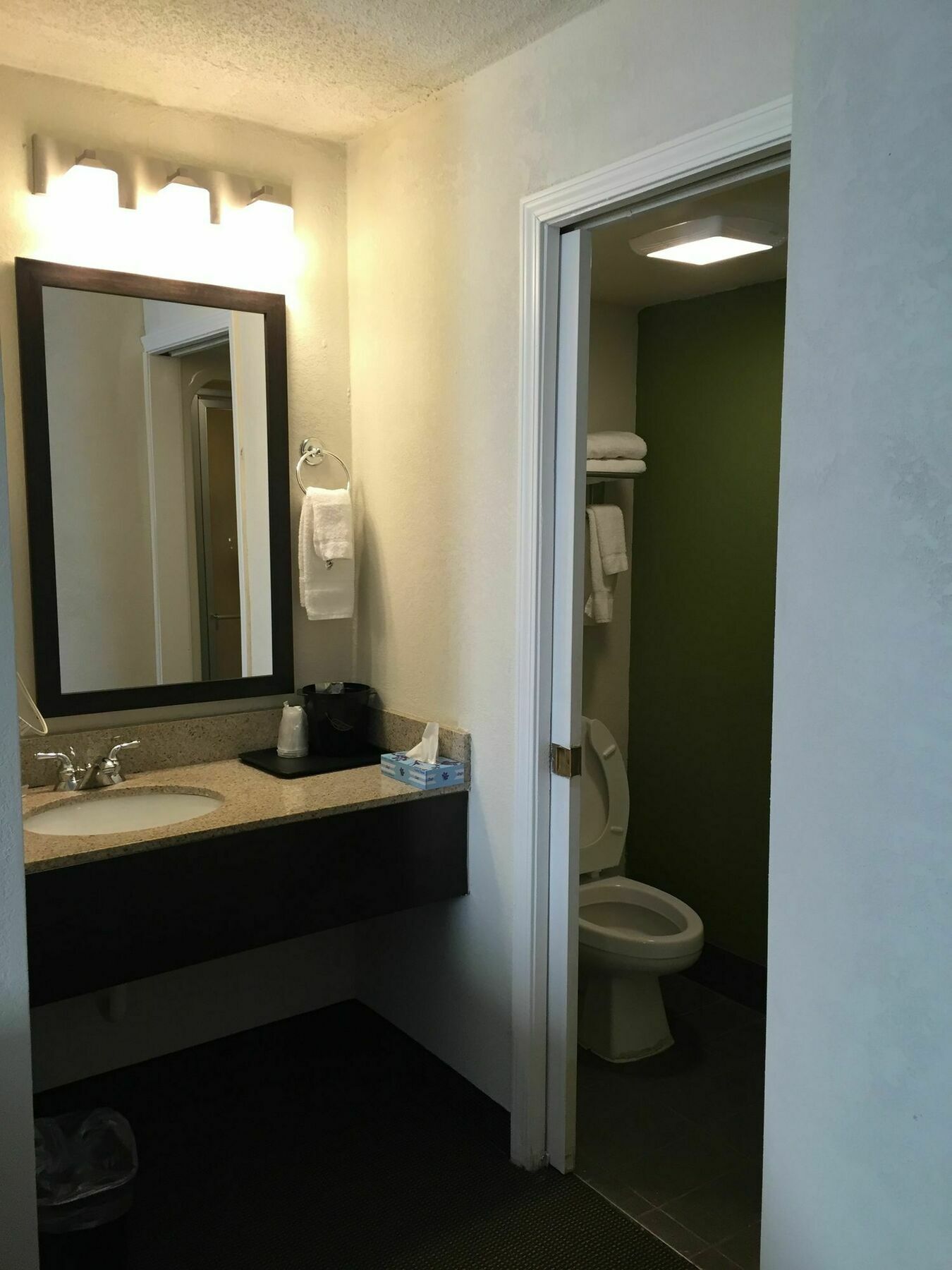 Quality Inn Memphis Northeast Near I-40 Bagian luar foto